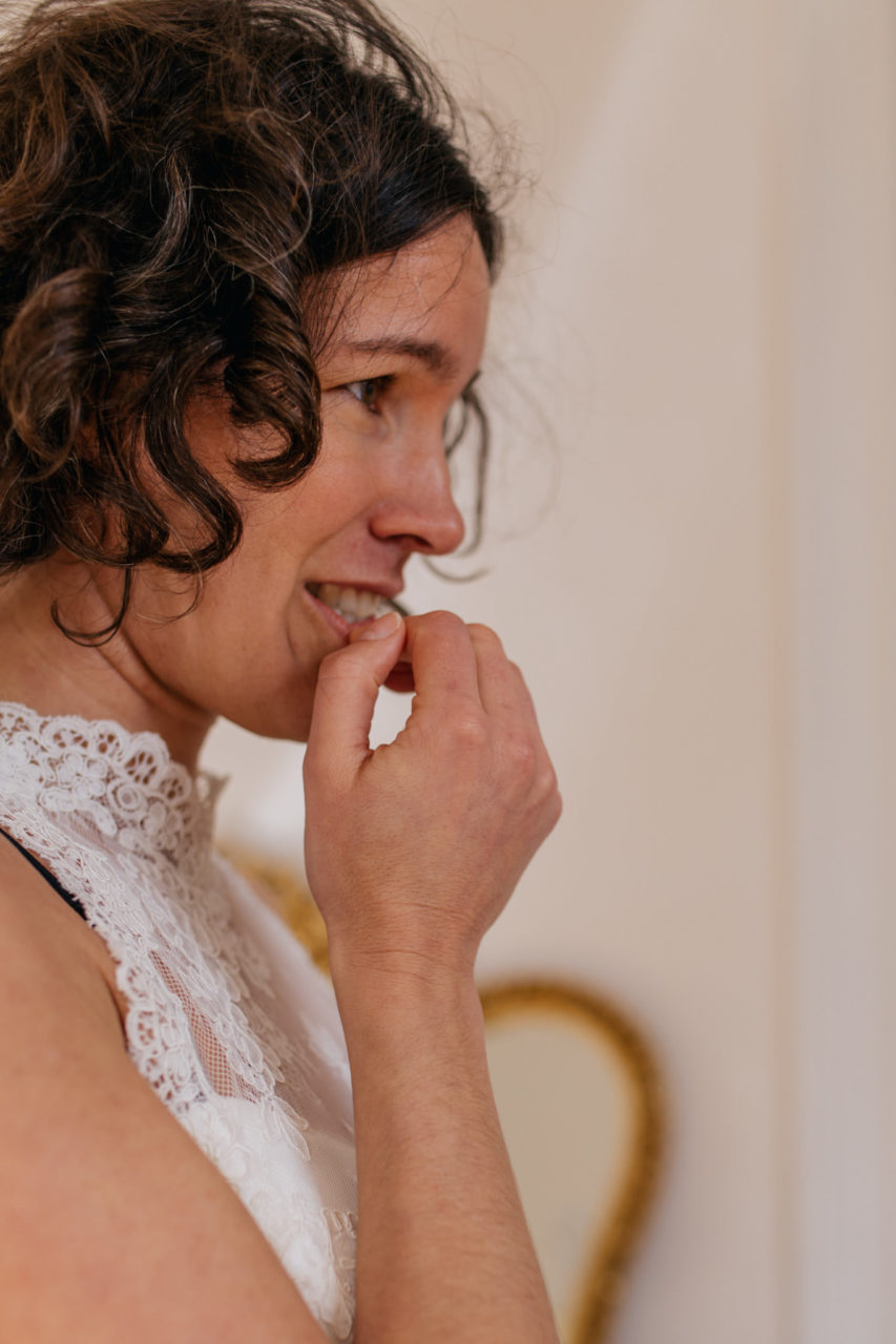 Brautkleidkauf Foto Reportage Weiß zu schwarz Frankfurt Hochzeitsfotografie