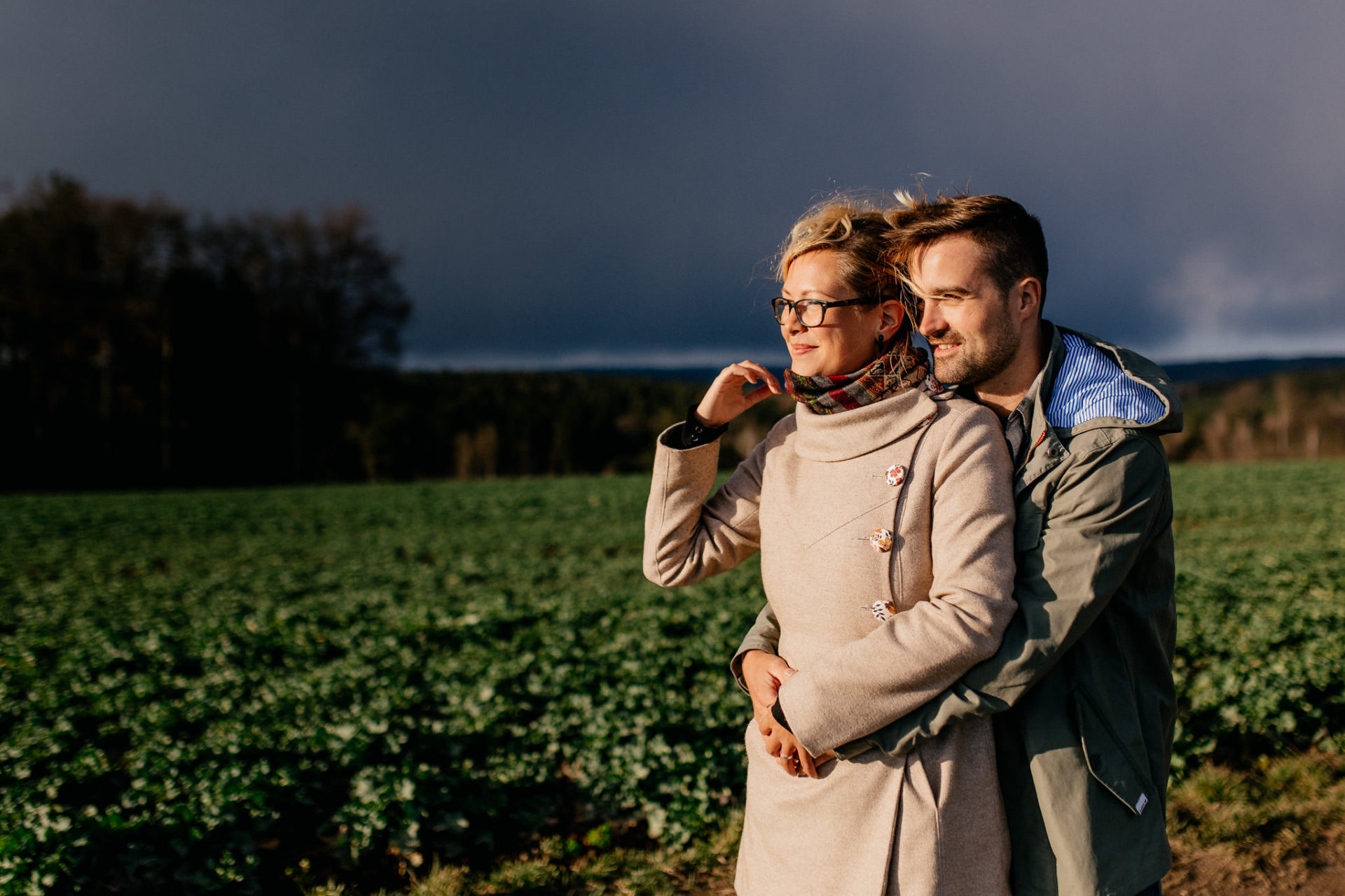 verlobungsshooting gera Kalte Eiche-Paarshooting bei Regen und Sturm-Hochzeitsfotograf Thüringen-Elo