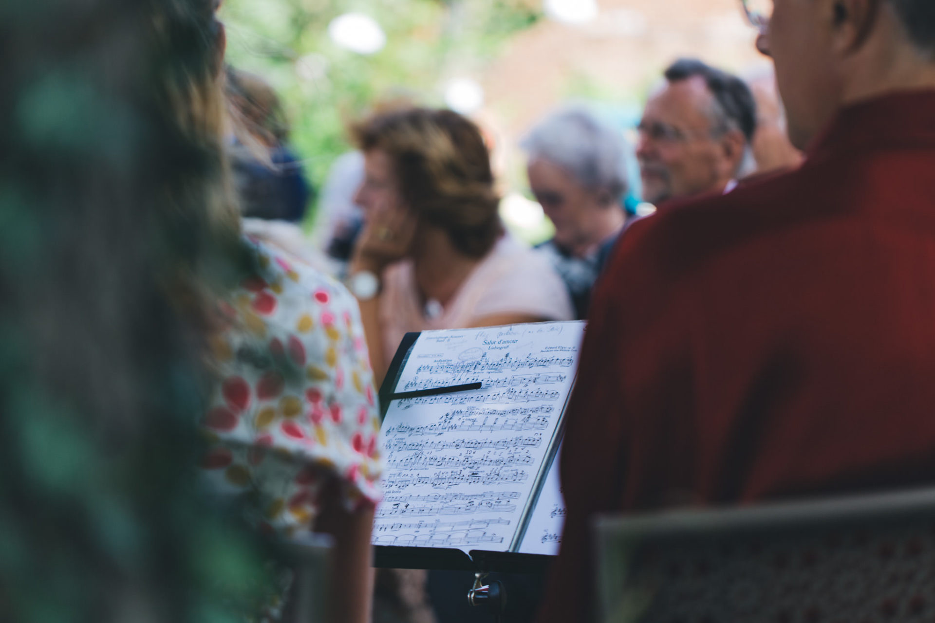 Hochzeitsfotograf Berlin-Haus am Bauernsee Dobbrikov heiraten am See Sommer-20 Freie Trauung Hochzeit Hochzeitsfotografie See Berlin