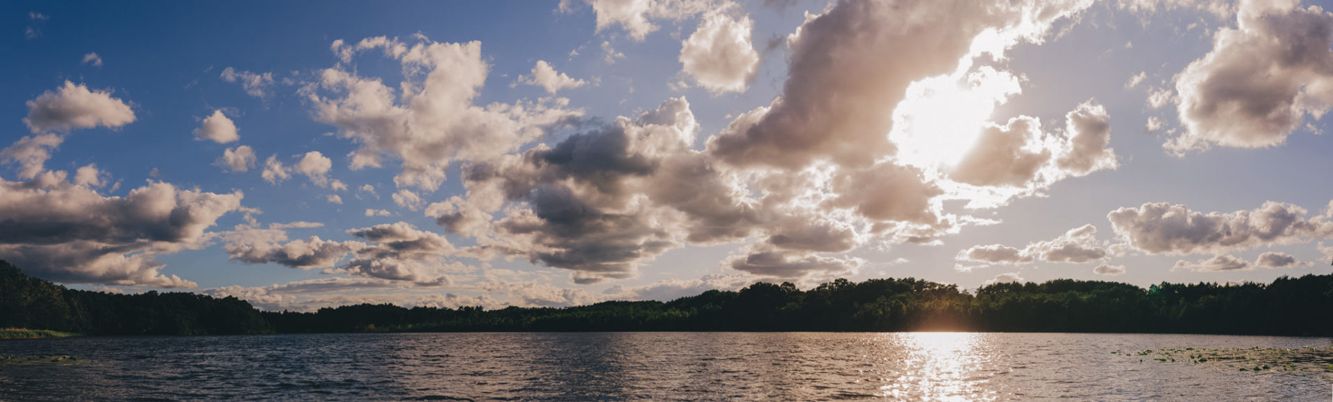 Hochzeitsfotograf Berlin-Haus am Bauernsee Dobbrikov heiraten am See Sommer-47 Sommerhochzeit Fotografie Berlin Haus am See Dobbrikov