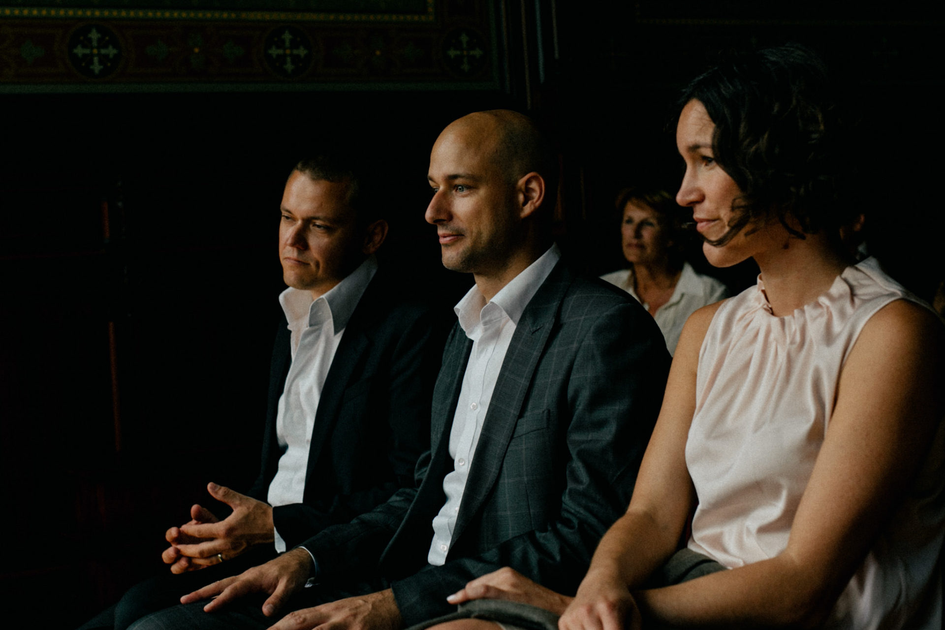 standesamt hochzeit berlin britz-1 Standesamtliche Hochzeit Hochzeitsfeier Berlin Trauzeuge Braut und Bräutigam