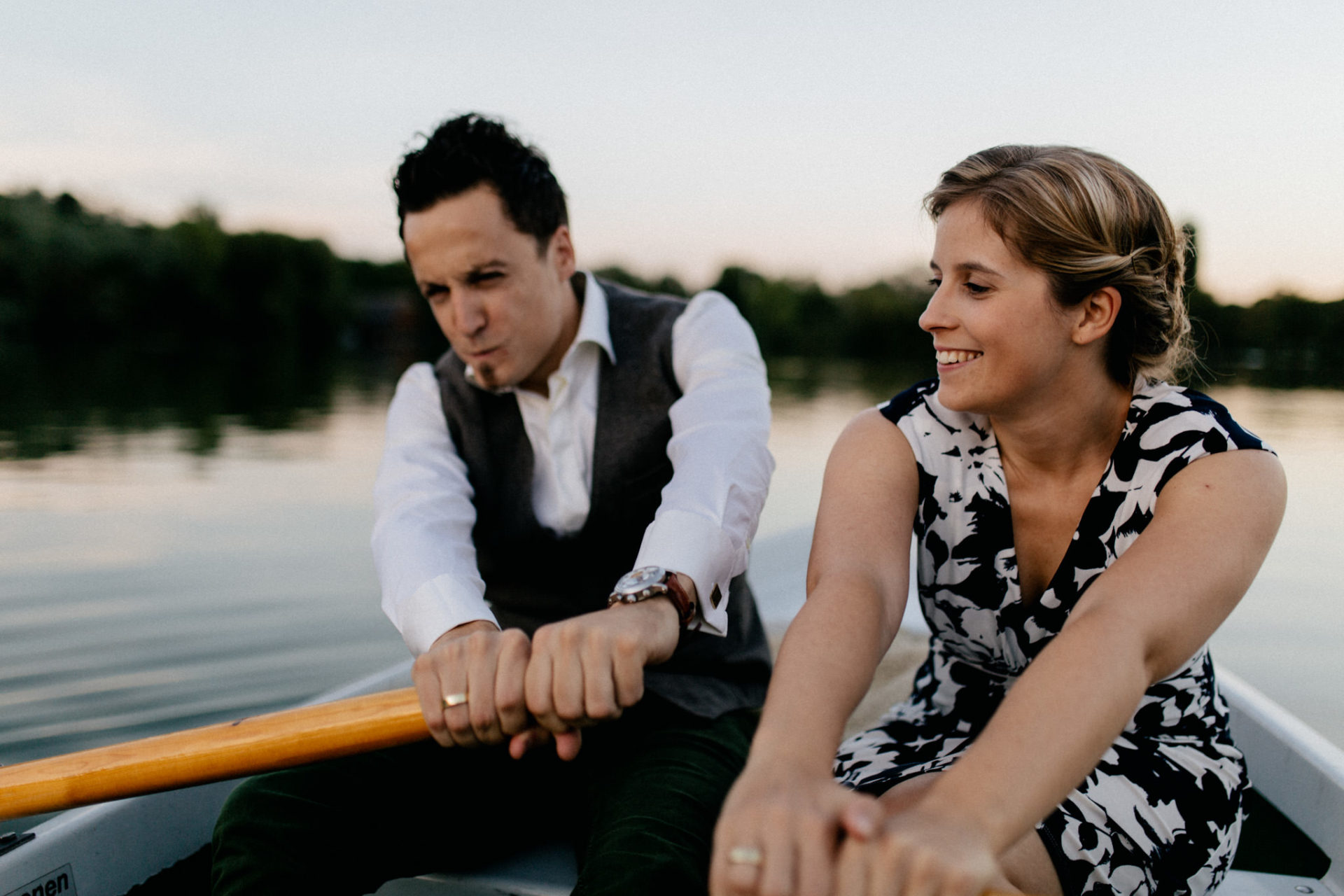 Hochzeitsfotograf Stuttgart Verlobungs shoot Max Eyth see paarfotografie romantisch Portrait