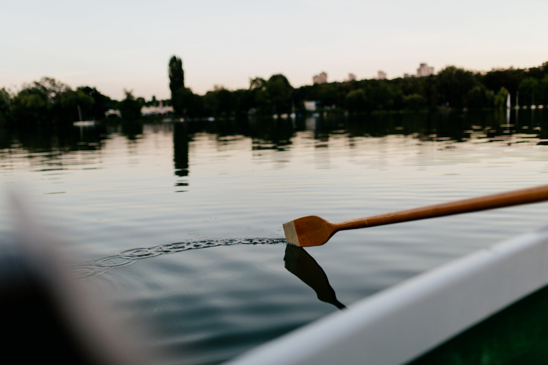 Hochzeitsfotograf Stuttgart Verlobungs shoot Max Eyth see paarfotografie romantisch Portrait