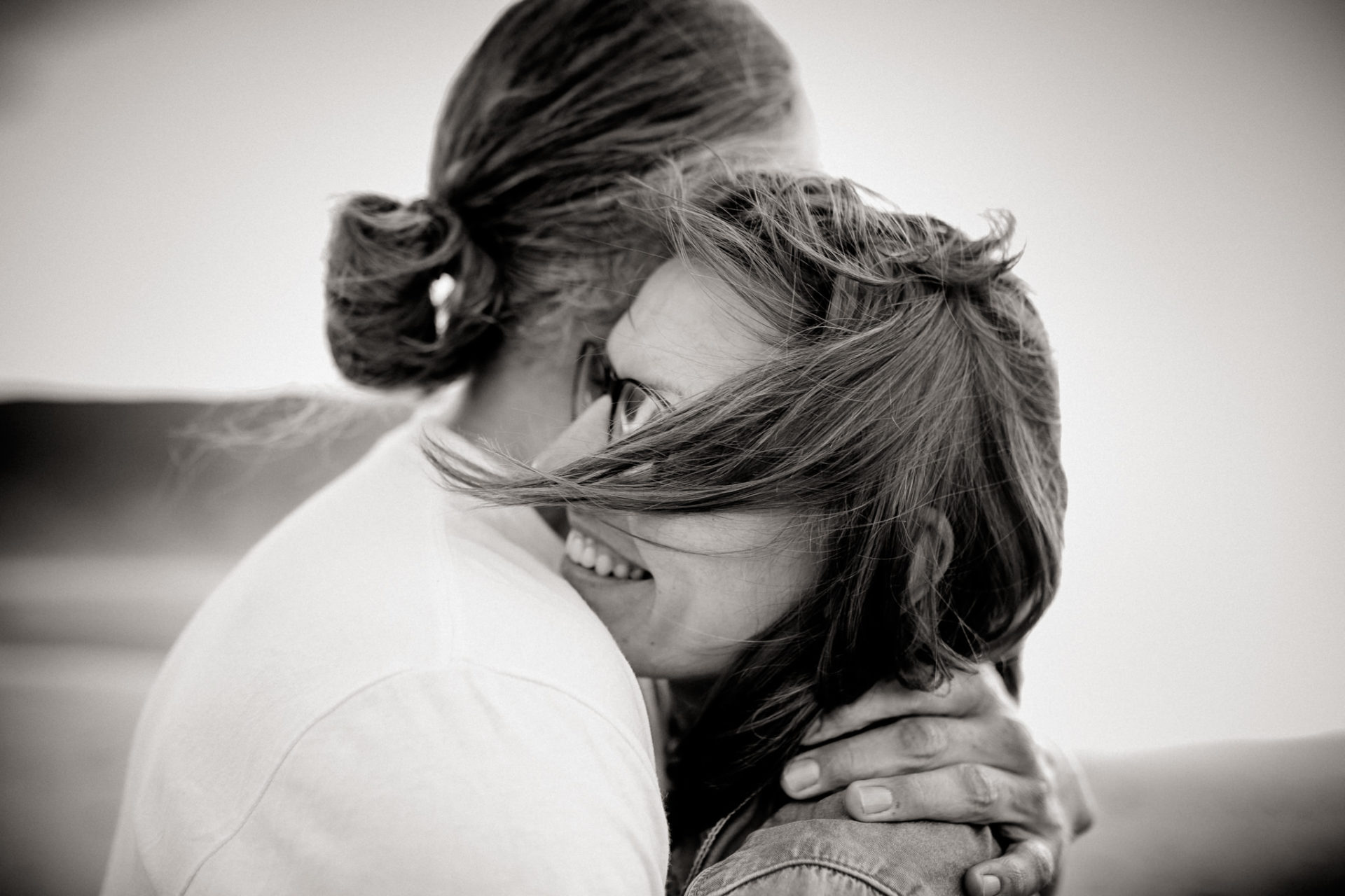 Verlobungsshoot Strand Meer Portraitfotografie Deutschland Baden Württemberg