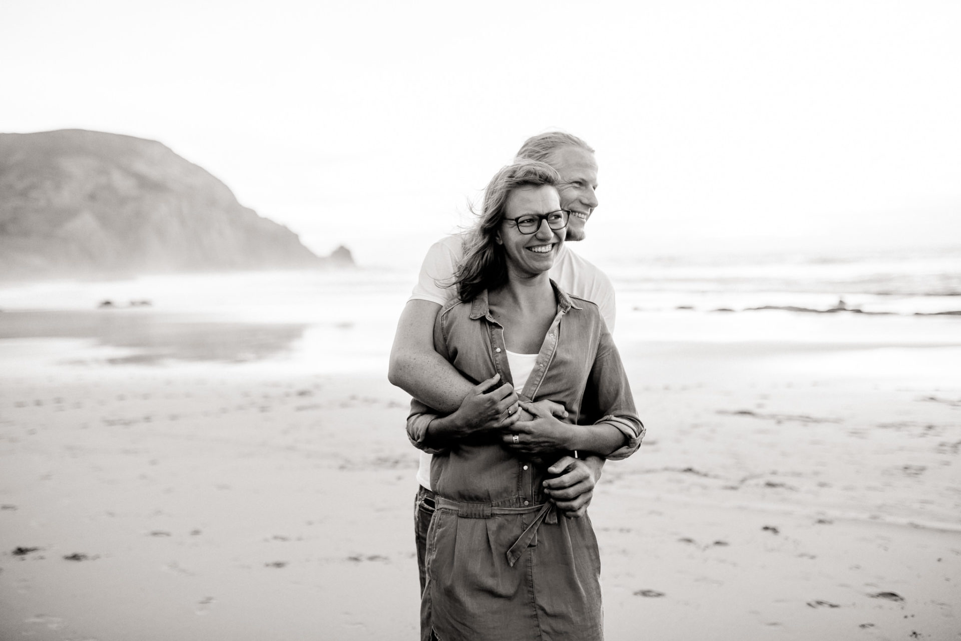 Verlobungsshoot Strand Meer Portraitfotografie Deutschland Baden Württemberg