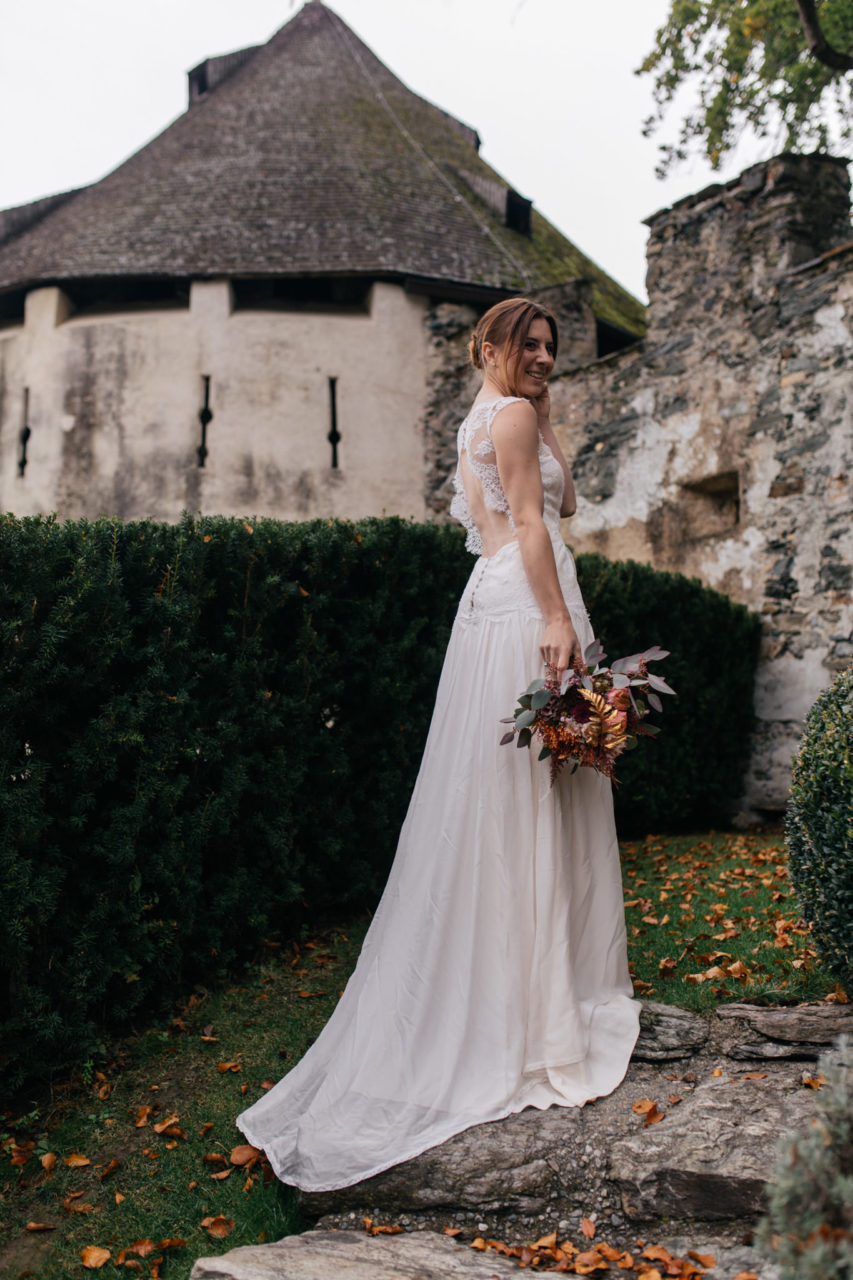 schloss Friedberg heiraten-burgfried braut-herbsthochzeit-hochzeitsfotograf innsbruck