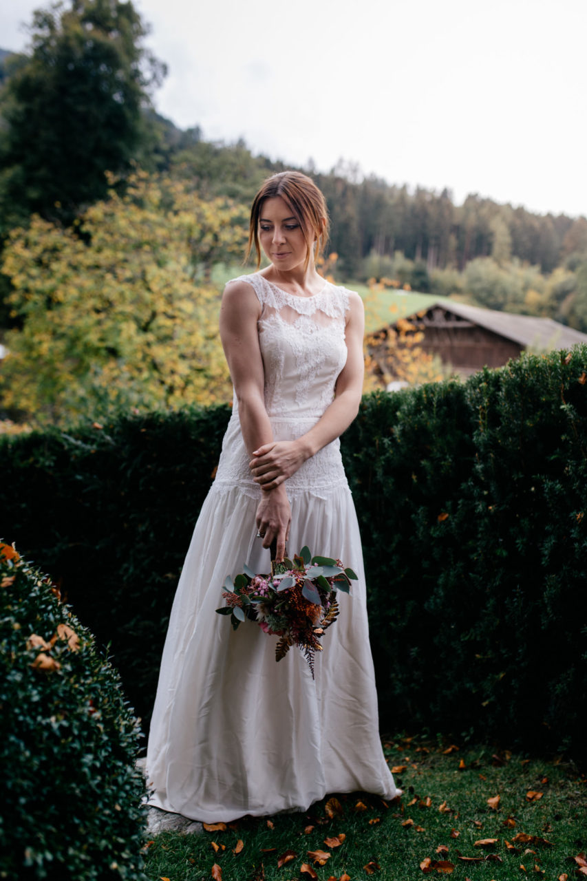 Brautstrauß Kupfer-herbsthochzeit-stephanie Wolff paris Brautkleid-boho chick Brautkleid