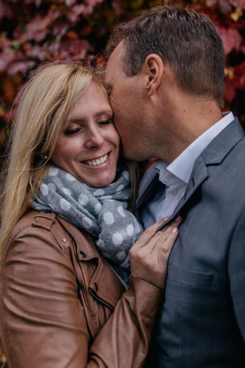 erlobungsbilder im Urlaub-pärchenfotos stuttgart-hochzeitsfotograf süddeutschland-herbst verlobung