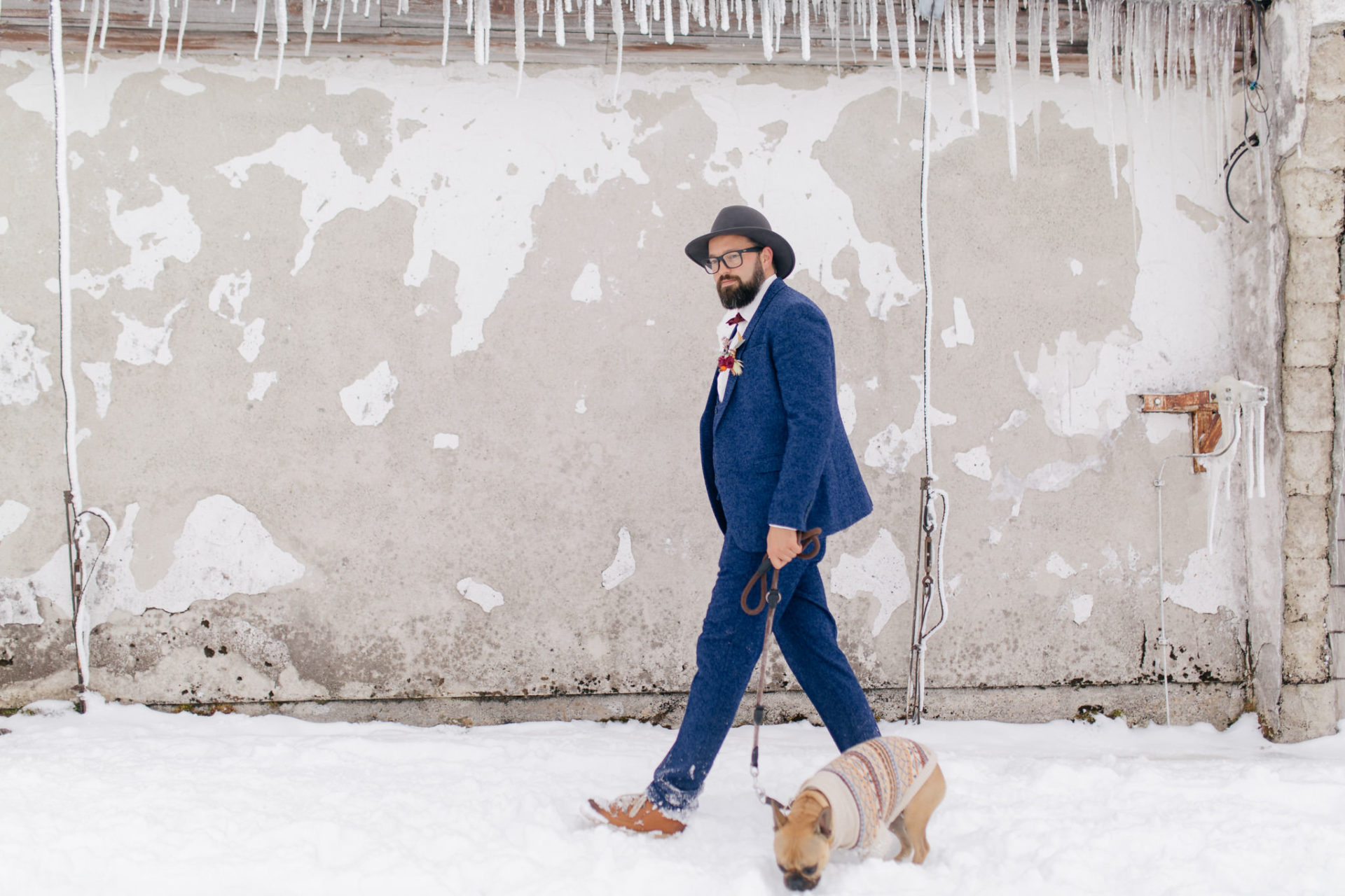 Hochzeitsfotografie Hafelekar Innsbruck Österreich Hochzeit Berge Inspiration Hund Winterhochzeit