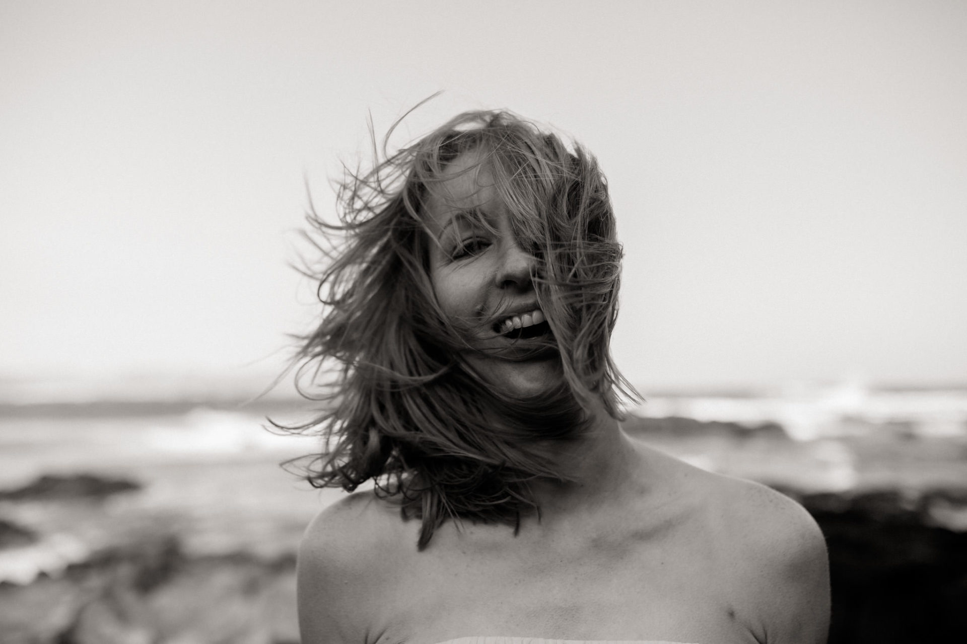 Hochzeitsfotografie Melbourne Mornington Peninsula Brautkleid Inspiration Fotoshoot Braut Strand Meer