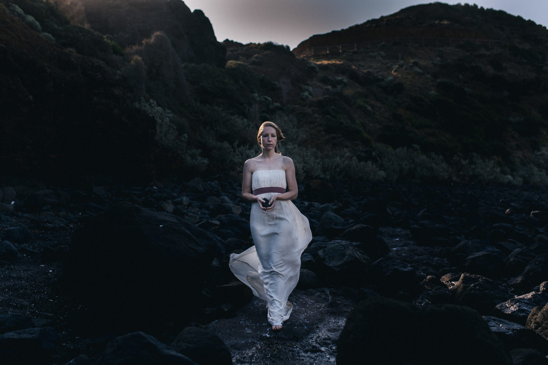 Hochzeitsfotografie Melbourne Mornington Peninsula Brautkleid Inspiration Fotoshoot Braut Strand Meer