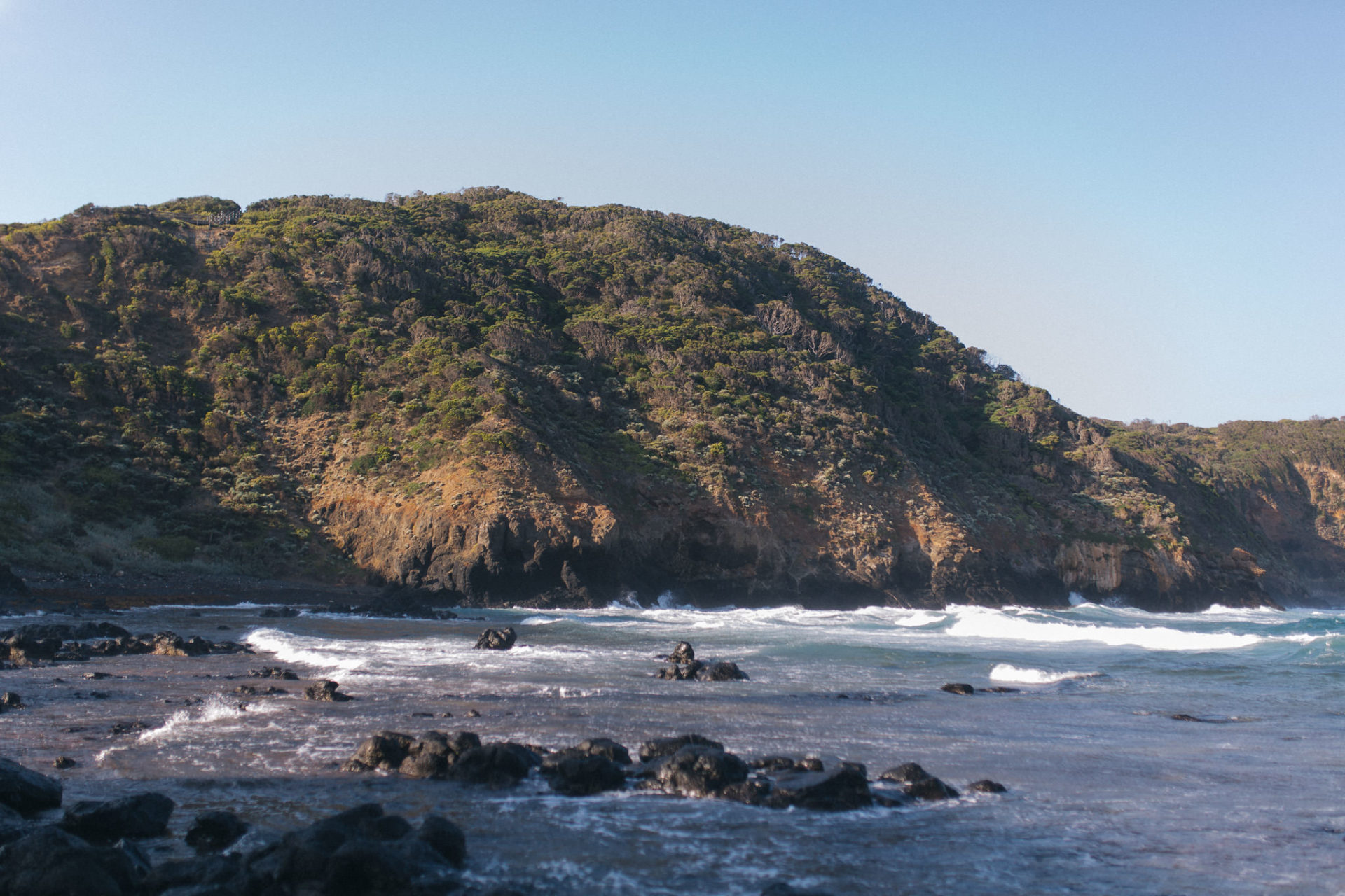 Hochzeitsfotografie Melbourne Mornington Peninsula Brautkleid Inspiration Fotoshoot Braut Strand Meer