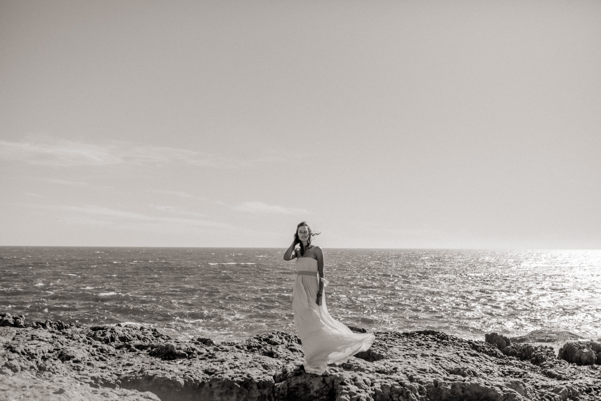 Hochzeitsfotografie Australien WA Blow Holes Brautkleid Inspiration Fotoshoot Braut Strand Meer Elfenkleid