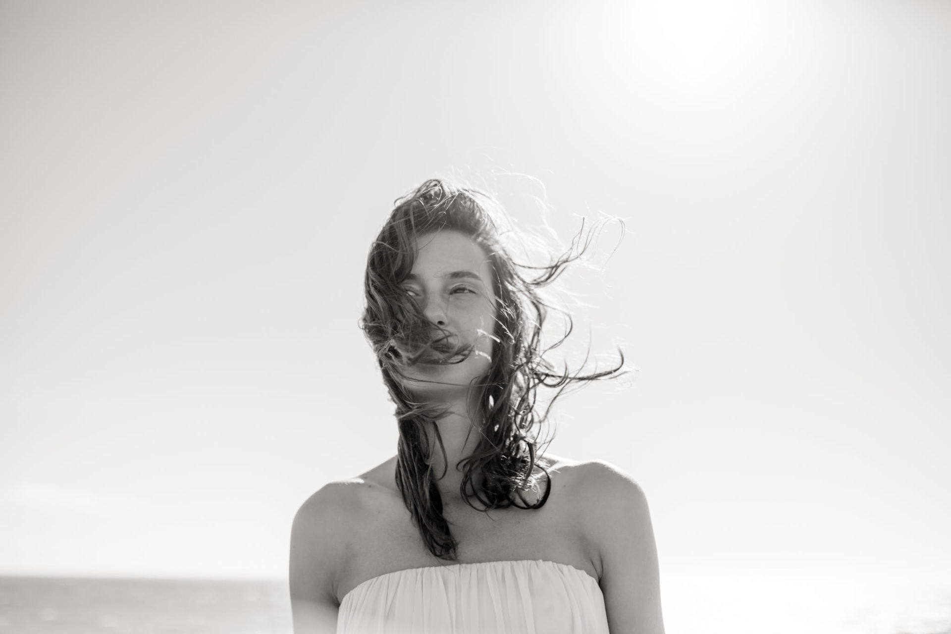 Hochzeitsfotografie Australien WA Blow Holes Brautkleid Inspiration Fotoshoot Braut Strand Meer Elfenkleid