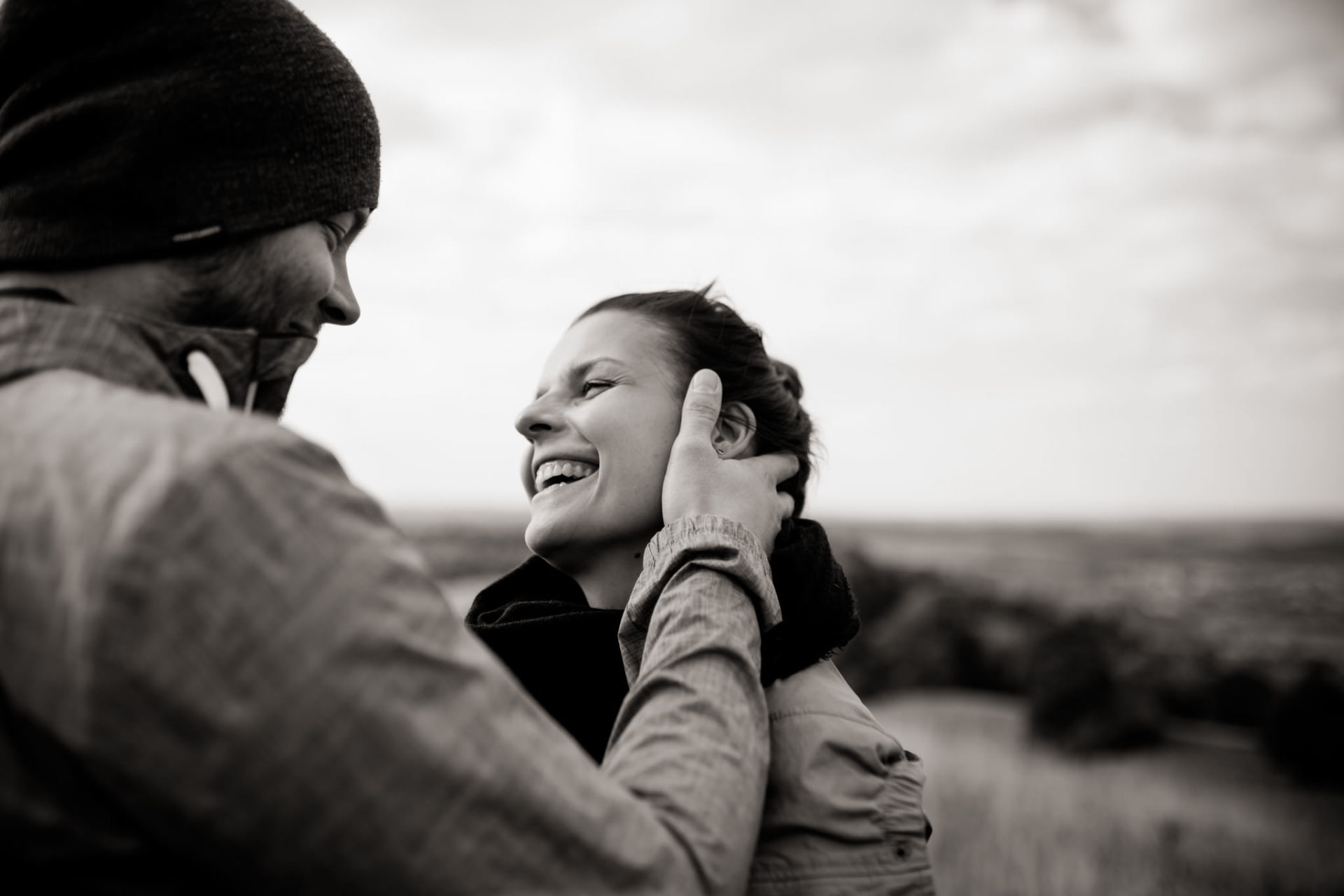 Hochzeitsfotografie Stuttgart-Verlobungsshooting Göppingen-paarshooting mit Hund-Heiraten Burg Staufeneck-Burghochzeit Schwarzwald-Elopement Deutschland