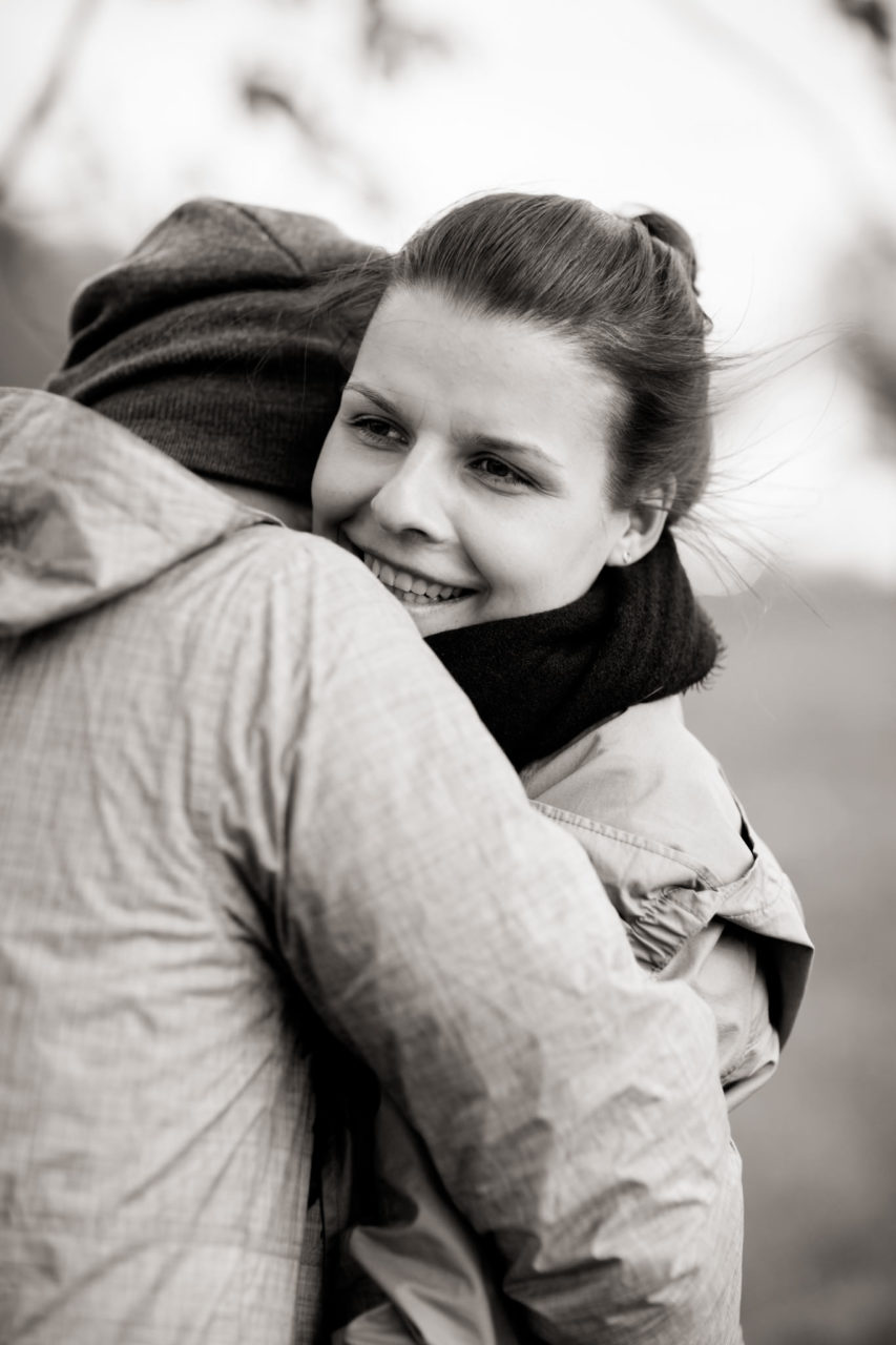 Hochzeitsfotografie Stuttgart-Verlobungsshooting Göppingen-paarshooting mit Hund-Heiraten Burg Staufeneck-Burghochzeit Schwarzwald-Elopement Deutschland-emotionale Portraits