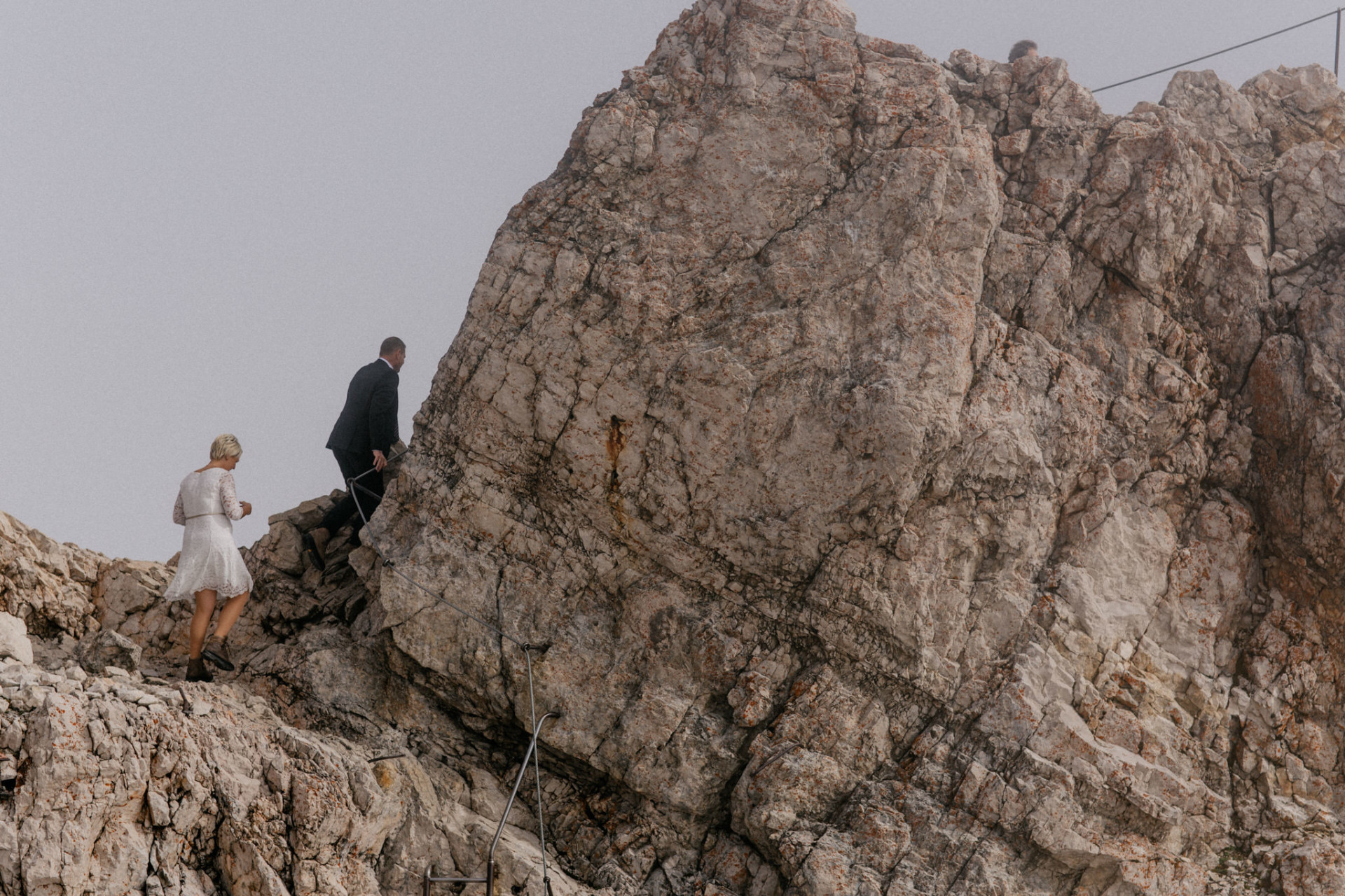 mountain elopement alps-zugspitze wedding-germanys highest mountain-bavarian wedding-munich wedding photographer-mountain wedding