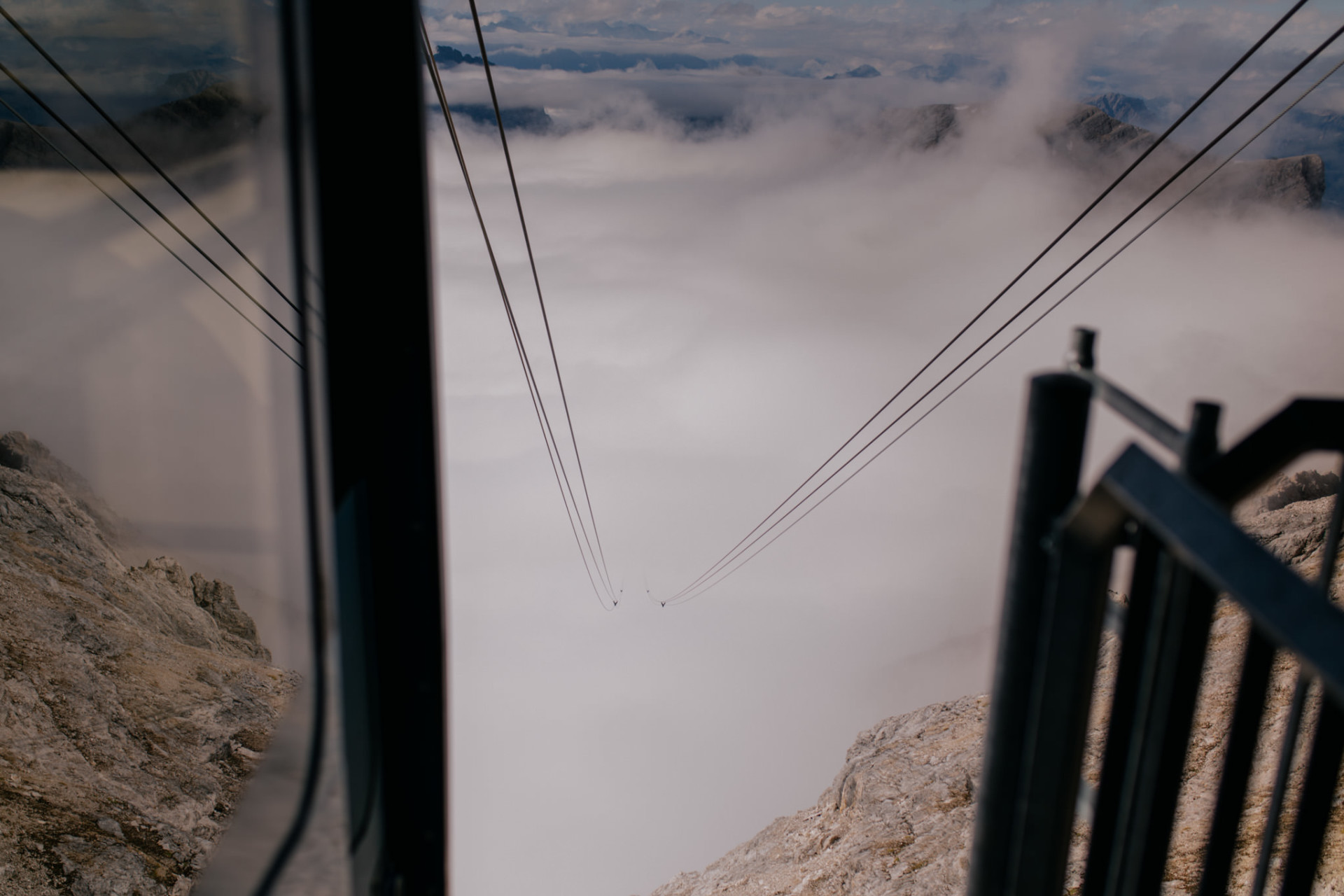 mountain elopement alps-zugspitze wedding-germanys highest mountain-bavarian wedding-munich wedding photographer-mountain wedding