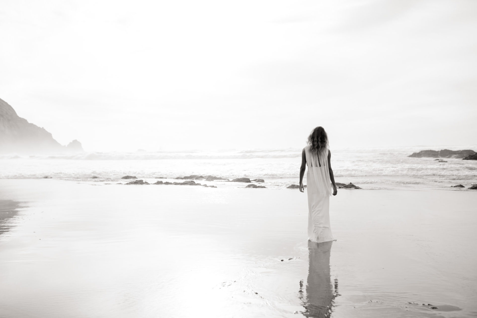 Hochzeitsfotografie Deutschland Portugal Algarve Inspiration Fotoshoot Braut Strand Meer Brautportraits
