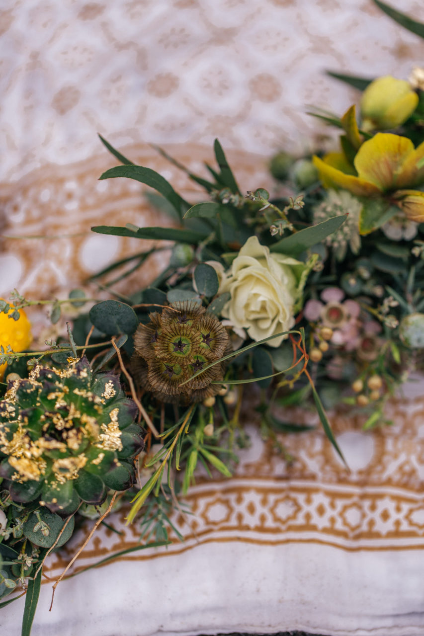 Hochzeitsfotograf Berlin-Heiraten alter Flughafen-Pilotenhochzeit-flora garten ein kleines Stückchen Eden Brautstrauß Sukkulenten