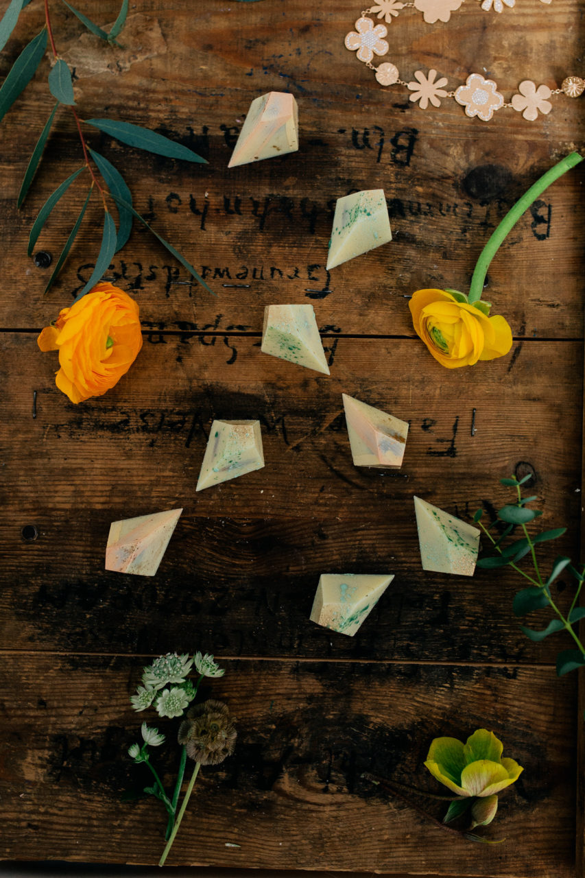 Hochzeitsfotograf Berlin-Heiraten alter Flughafen-Pilotenhochzeit-gastgeschenk hochzeit-pastry art kristiane kegelmann-michaela Roemer schmuck