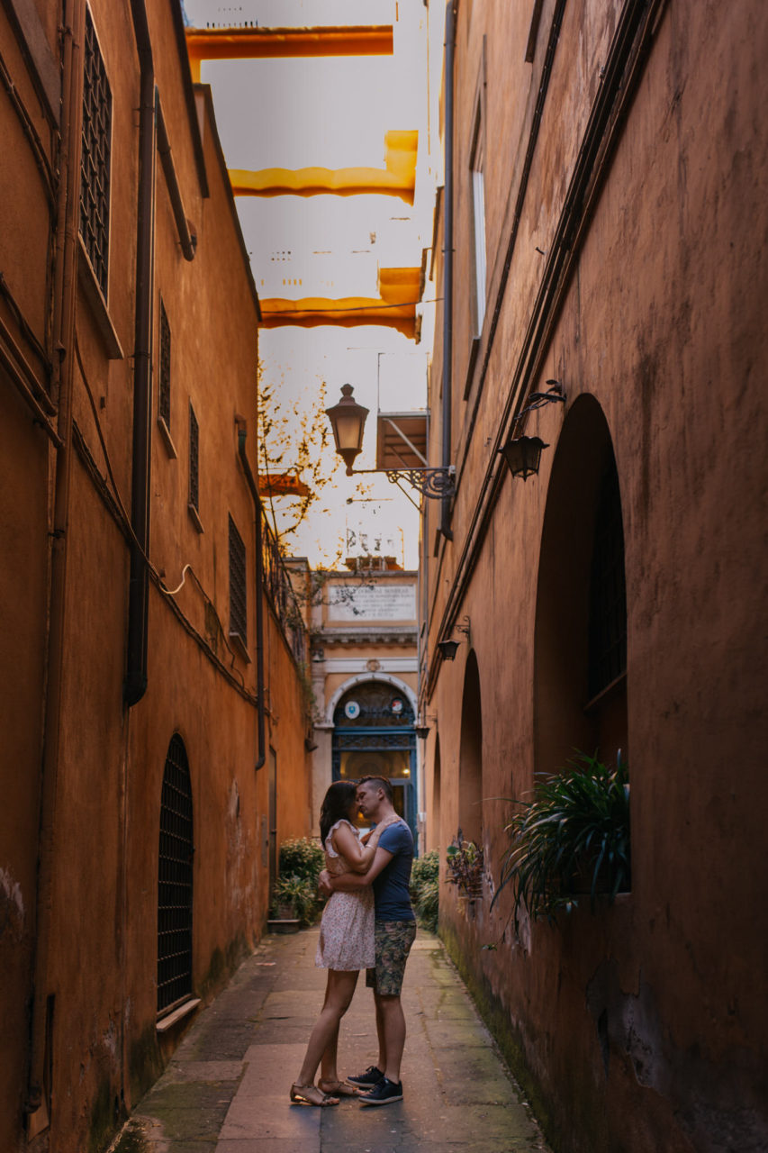heiraten Italien-hochzeitsfotograf Stuttgart-elopement Latinum-Paarshooting Rom-Couple Fotos Urlaub-emotionale Portraits-Rom Spaziergang