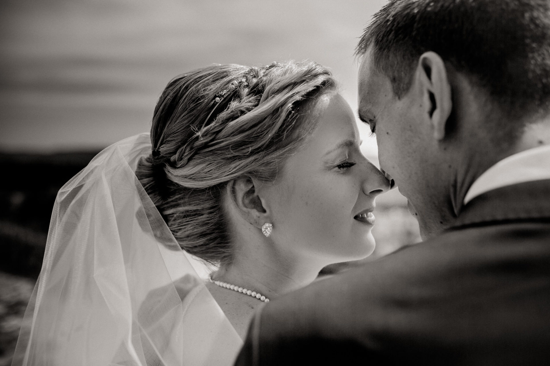 Hochzeitsfotograf Burg Stettenfels-heiraten Heilbronn-Schwarzwaldhochzeit-Burgen Württemberg-Brautpaar Portraits-hochzeitsreportage-Liebeshochzeit Burg