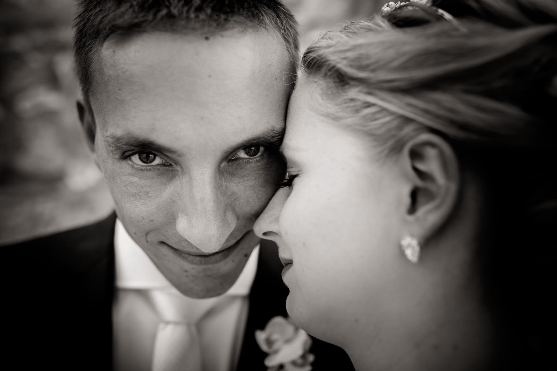 Hochzeitsfotograf Burg Stettenfels-heiraten Heilbronn-Schwarzwaldhochzeit-Burgen Württemberg-Brautpaar Portraits-hochzeitsreportage-Liebeshochzeit Burg