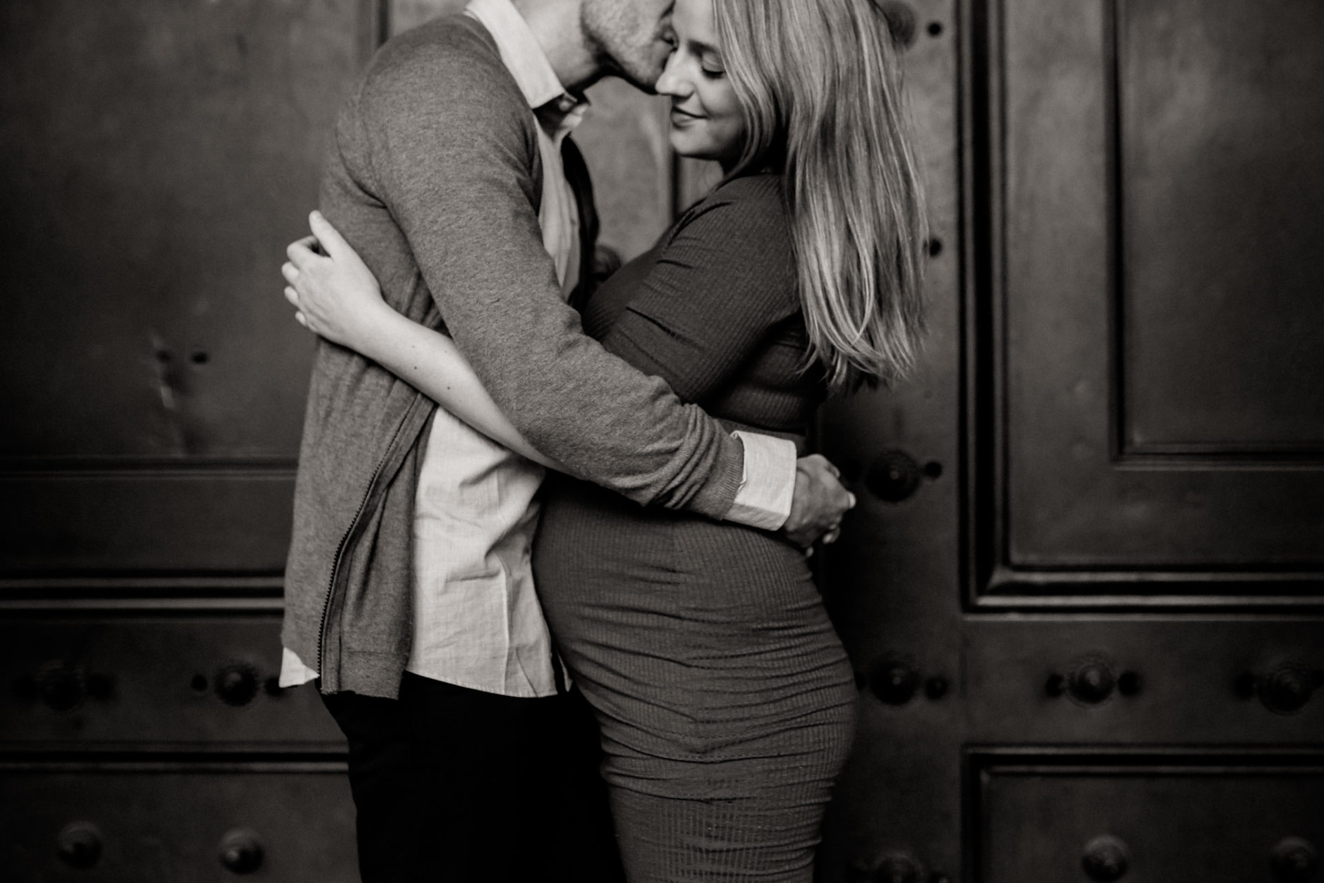 Hochzeitsfotograf Italien-Heiraten in Rom-Verlobungsfotos Städtetrip-Babybauchshooting Stuttgart-natürliche Portraits-Pantheon am Morgen leer