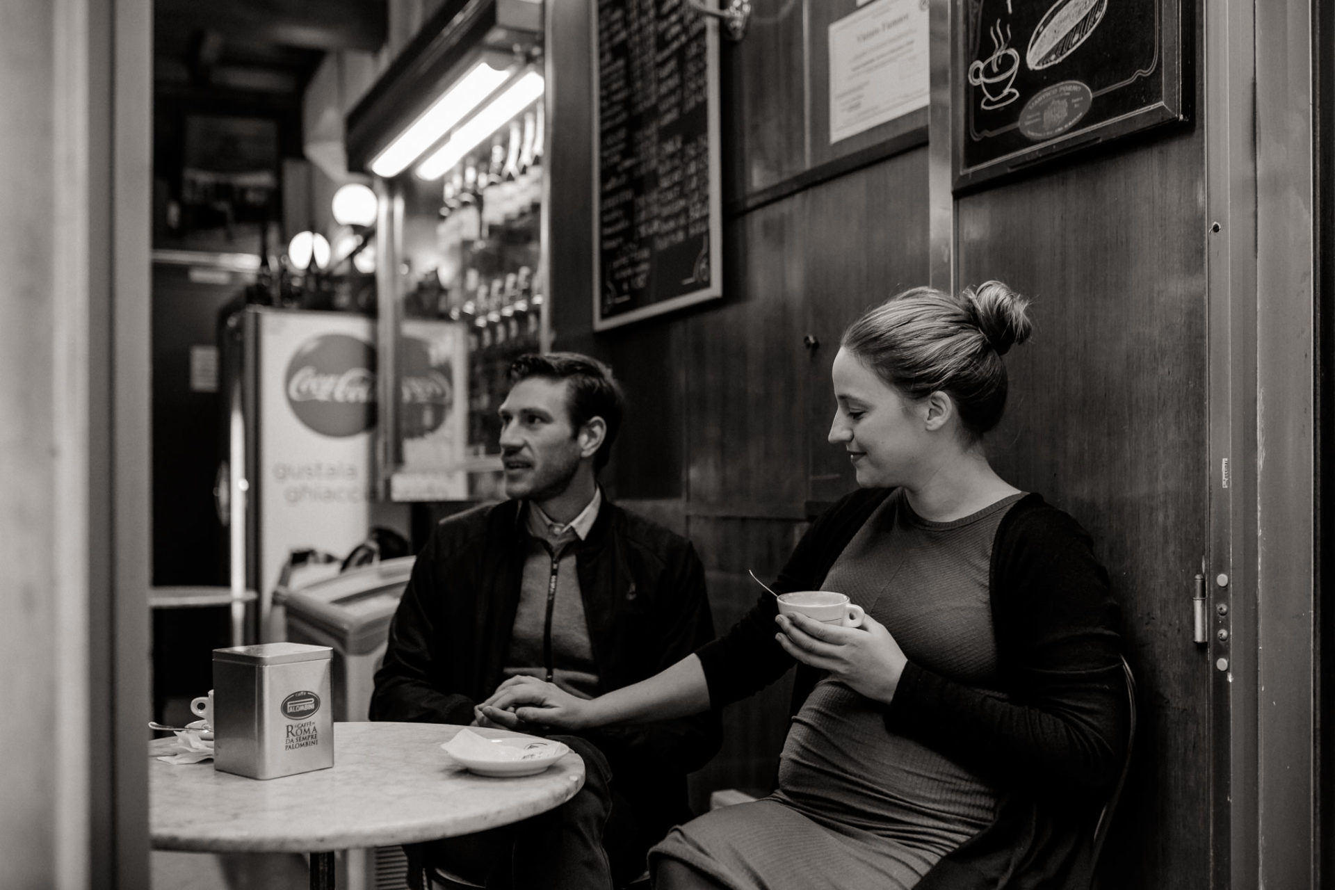 Hochzeitsfotograf Italien-Rom Fontana di Trevi-Espresso bar Frühstück-Städtetrip langes Wochenende