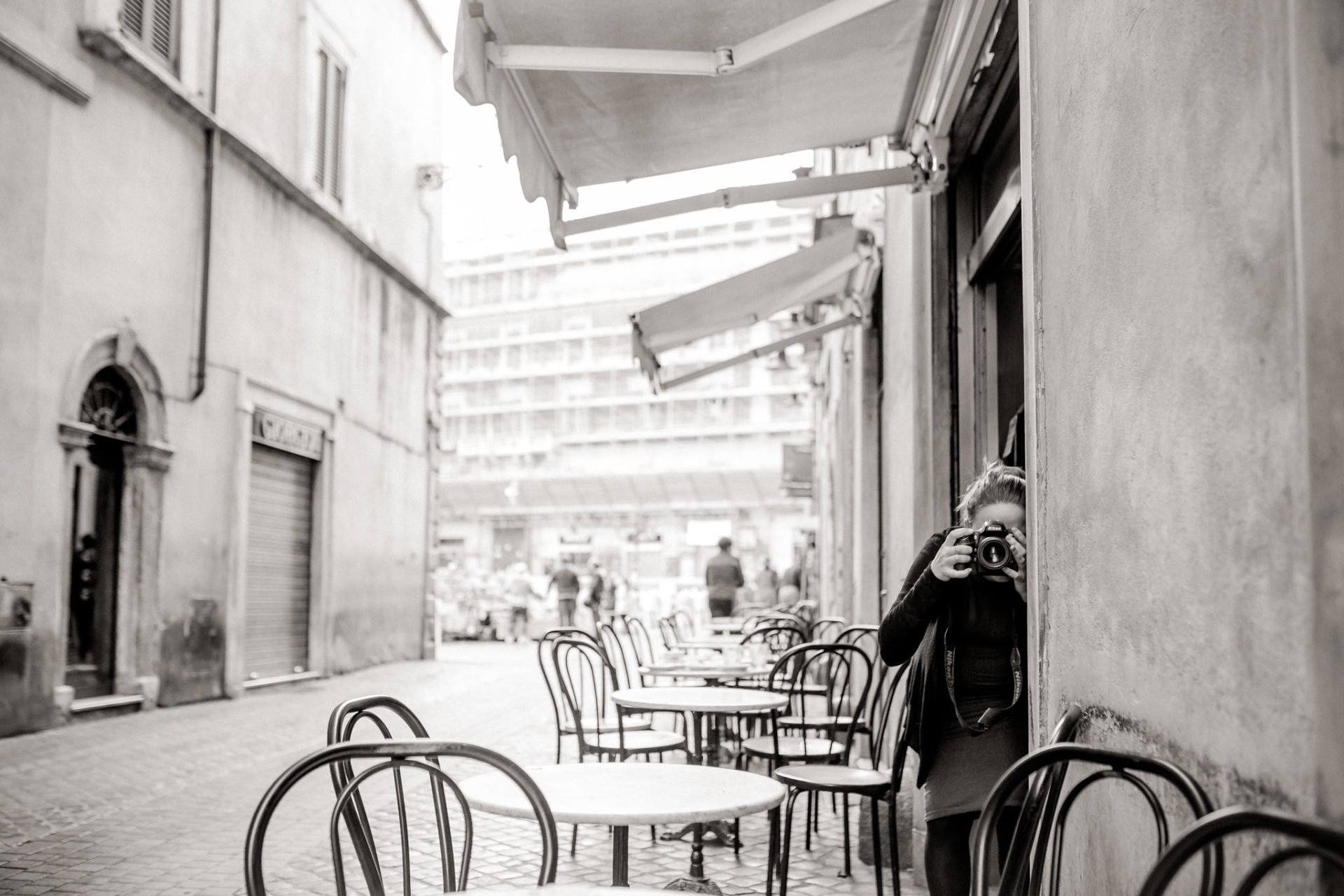 Hochzeitsfotograf Italien-Rom Fontana di Trevi-Espresso bar Frühstück-Städtetrip langes Wochenende