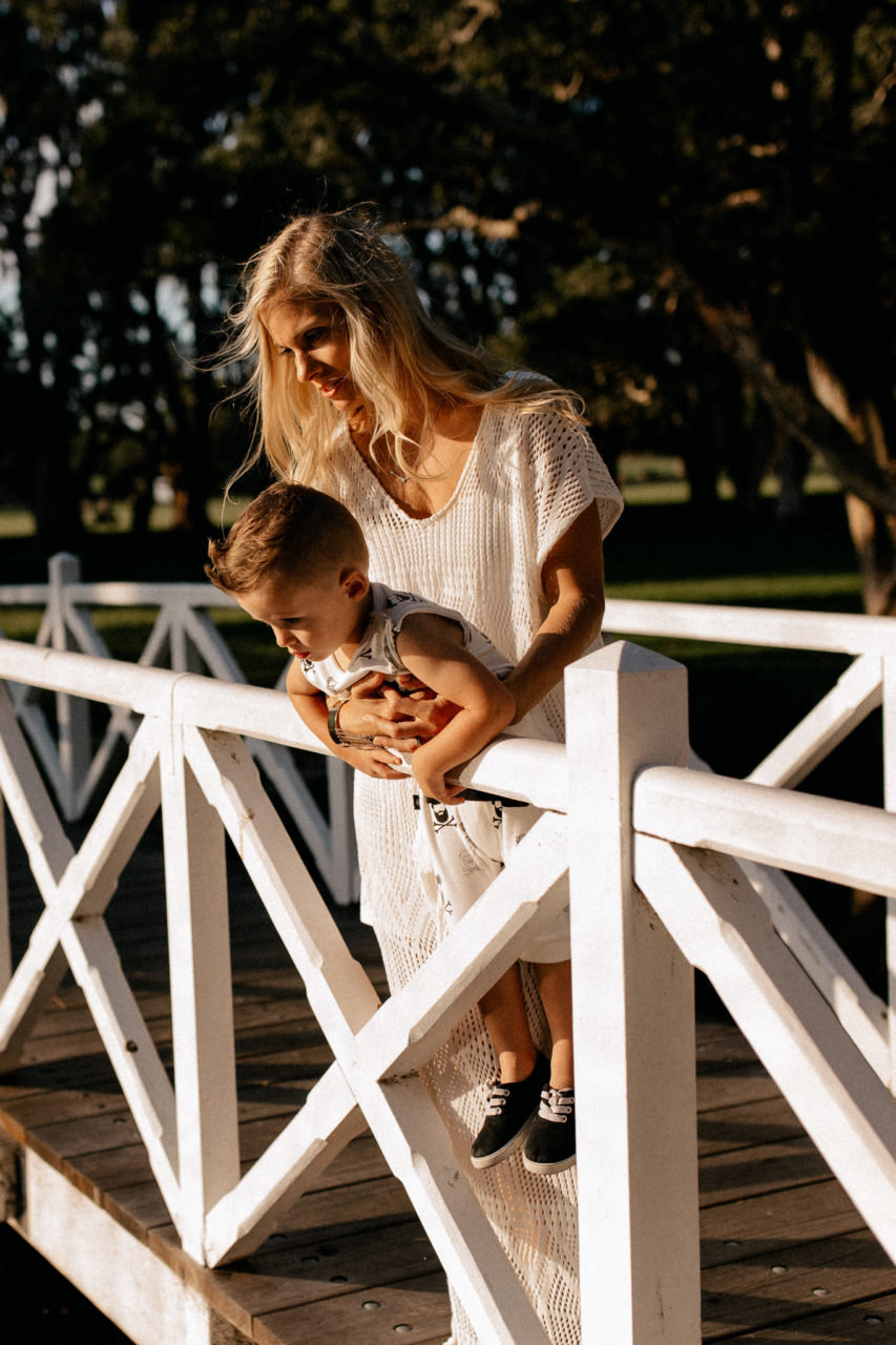 Familienfotos im Urlaub-Australien mit Kindern-Coogee Beach Ausflug-family photo session homestory-Fotograf Australien
